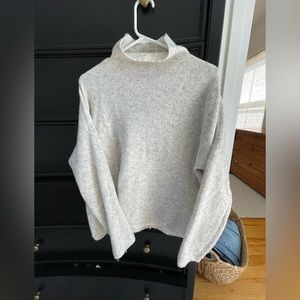 French connection sweater light grey M